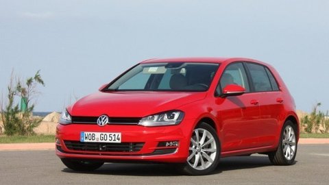 Volkswagen Golf dostal výkonnejšie motory 1.2 TSI, 1.4 TSI a 1.6 TDI. Pribudne ešte trojvalec