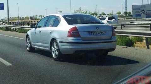 Nová Škoda Octavia na prvom obrázku