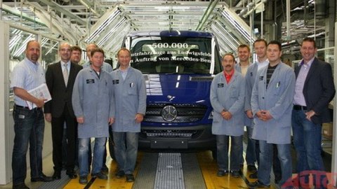 Polmiliónty transportér Mercedes-Benz