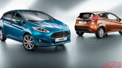 Modernizovaný Ford Fiesta s maskou ako Aston Martin