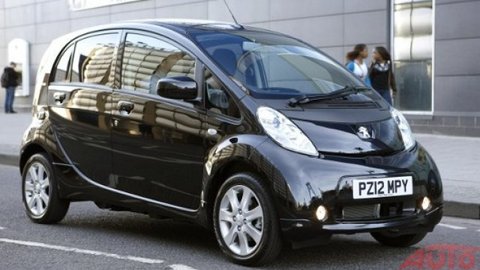 Mitsubishi zastavil výrobu elektromobilov PSA