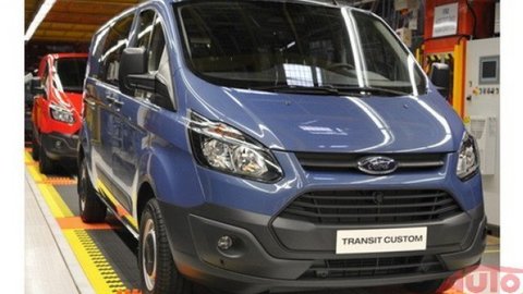 Ford Transit Custom a Tourneo Custom už vyrábajú