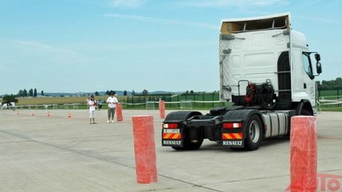 Renault Trucks Driver Challenge 2012