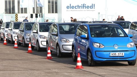 Na autosalóne v Bratislave budete môcť vyskúšať elektromobily VW e-up! a e-Golf