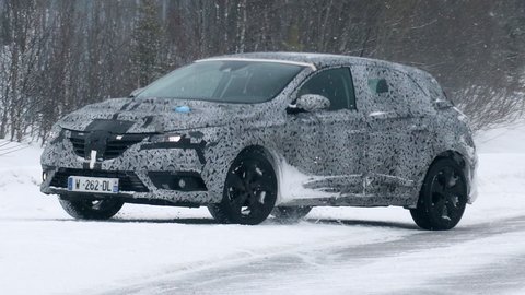 Nový Renault Mégane odhalia na jeseň. Bude hranatejší a bez trojvalcov