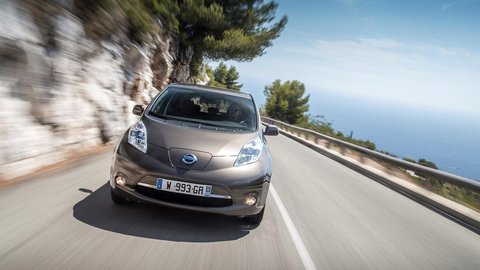 Nissan Leaf má vďaka novej batérii dojazd až 250 kilometrov