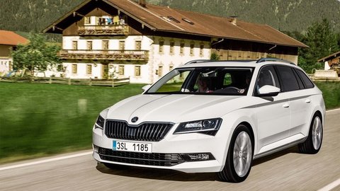 Škoda Superb Combi prichádza na Slovensko a pridáva nové motory