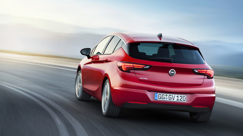 Nový Opel Astra debutuje dnes na autosalóne v Nitre 