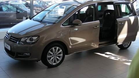 VW Sharan je už v predajniach