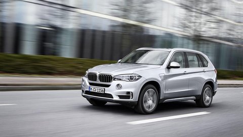 Hybridné BMW X5 má spotrebu 3,3 až 11 l/100 km, priznáva výrobca