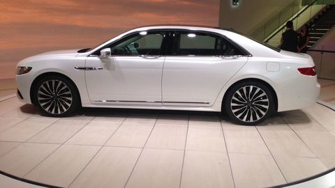 Lincoln Continental si vystačí so šesťvalcom