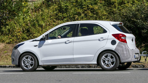 Nový Ford Ka tesne pred premiérou