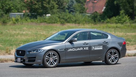 Jaguar XE 2.0 Turbo: Prekvapenie roka