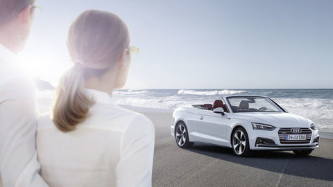 Hlas zvýšiť netreba, nové Audi A5 Cabrio má mikrofóny v bezp. pásoch