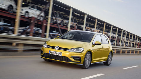 Modernizovaný VW Golf dostal nový motor a ovládanie gestami