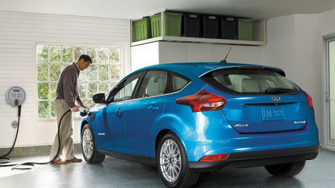 Elektrický Ford Focus má vyšší dojazd. U nás ho zatiaľ predávať nebudú