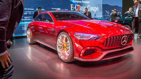 Štvordverový Mercedes-AMG GT bude konkurovať Panamere 