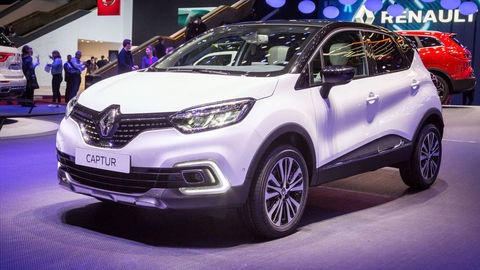 Vynovený Renault Captur sa páči ešte viac. Vie strážiť mŕtvy uhol