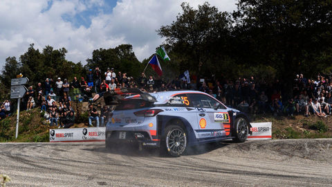 Na Korzike vyhral Thierry Neuville a Hyundai