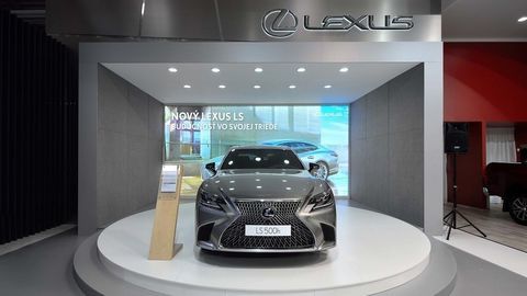 Najkrajšie auto na autosalóne v Bratislave je Lexus LC 500h