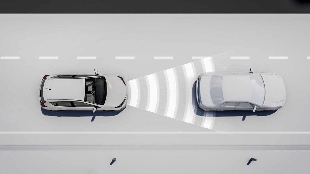 Content large large toyoya hybrid 02 geneva ms 2015 adataptive cruise control