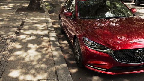 Mazda predstavuje modernizovanú Šestku