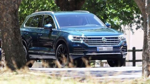 Nový Volkswagen Touareg odfotili pri príprave reklamy