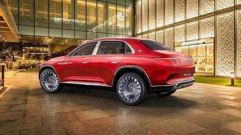 Maybach v Pekingu predstavil netradičný SUV sedan