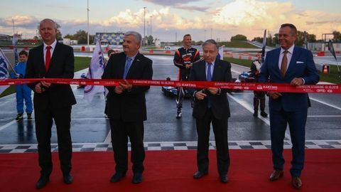 SLOVAKIA RING oficiálne otvoril Slovenské motokárové centrum!