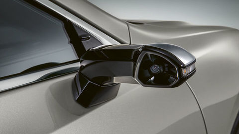 Digitálne spätné zrkadlá v Lexus ES budú dostupné aj v Európe!