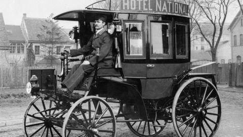 125 rokov autobusu Benz&Cie so spaľovacím motorom