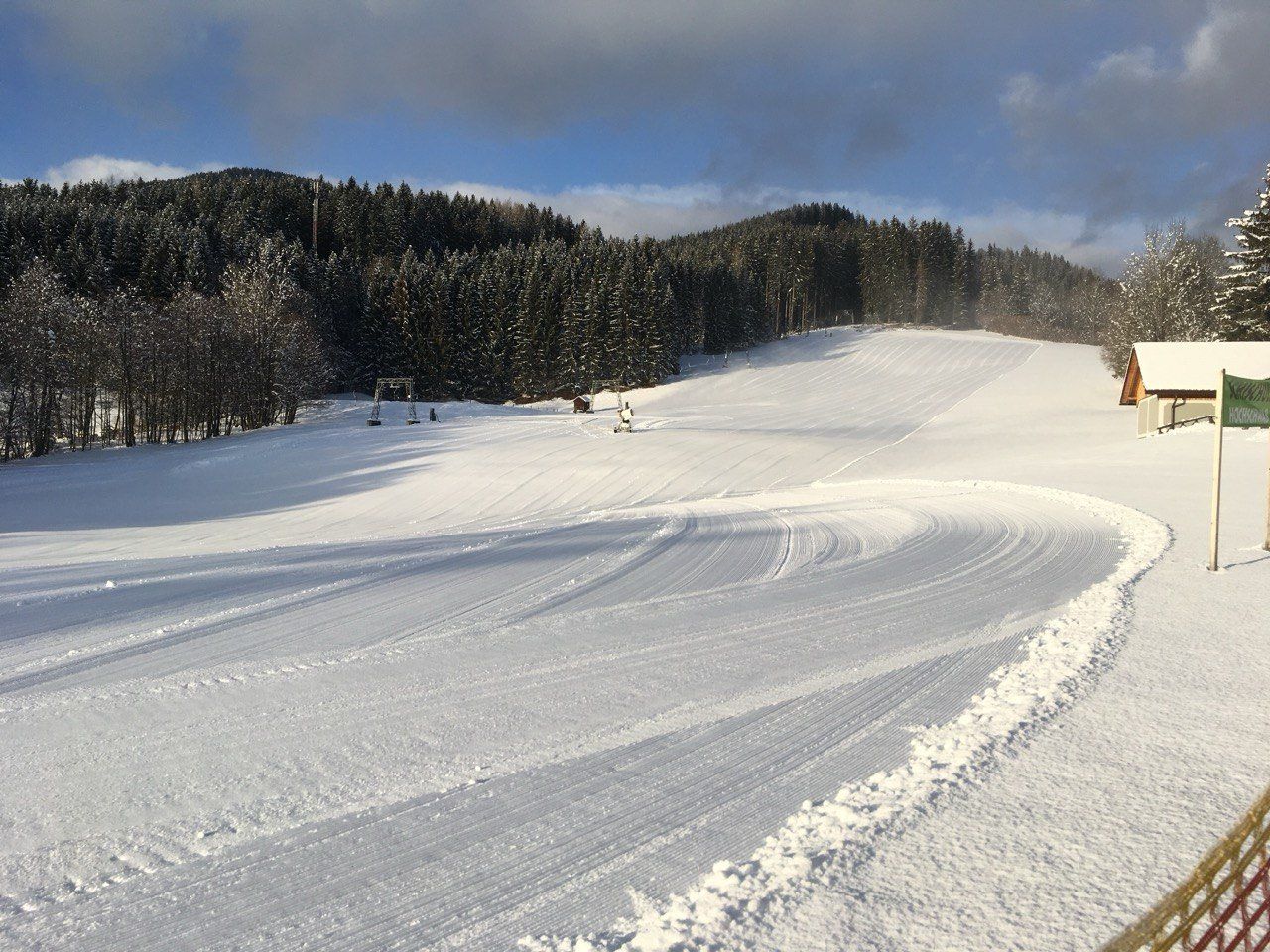 Panorama der Piste von oben