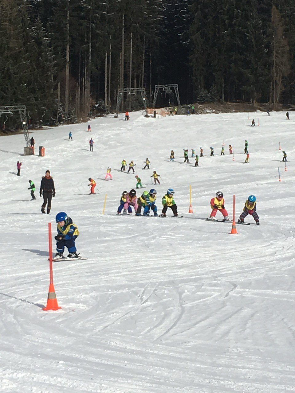 Skirennen mit der Gruppe