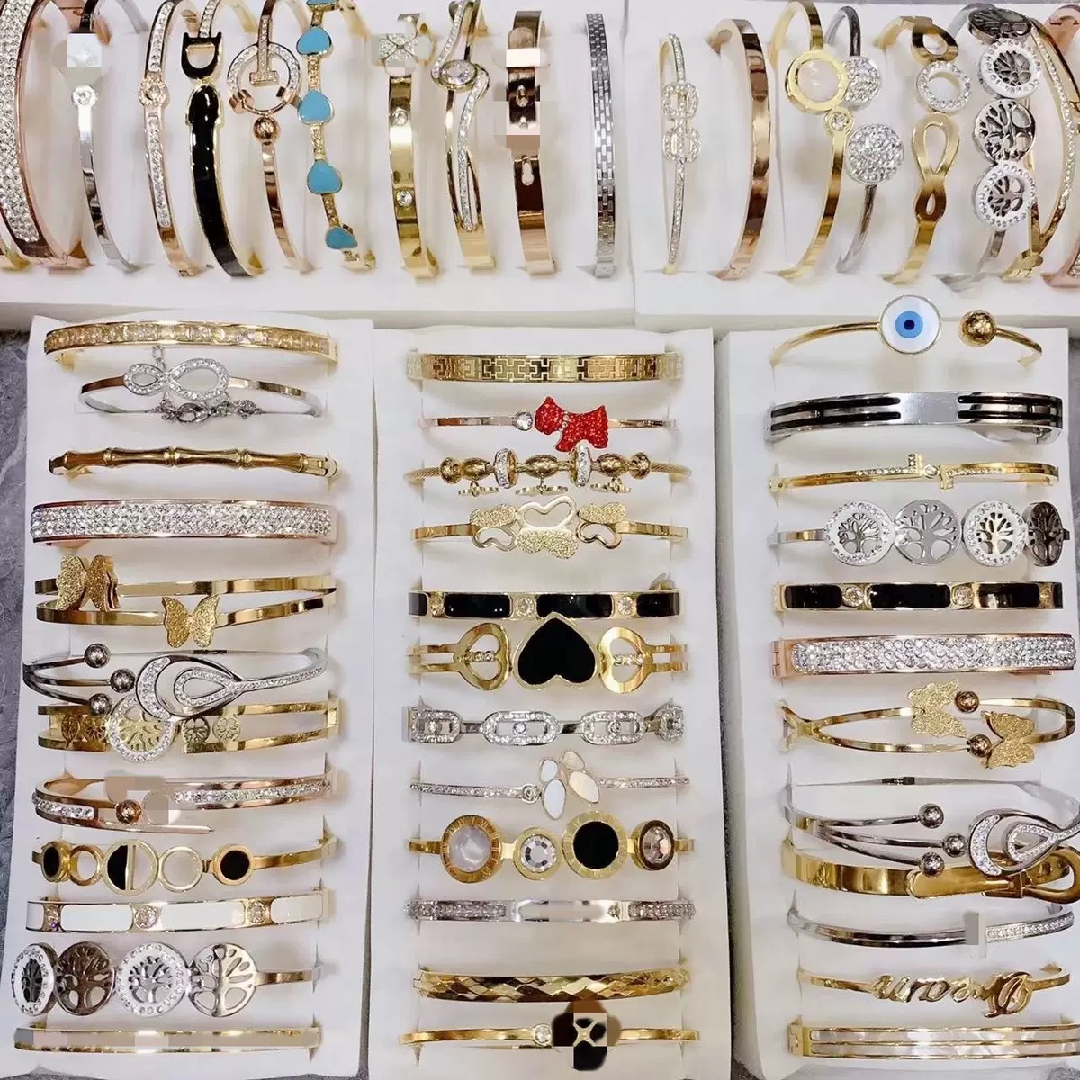Bracelet
