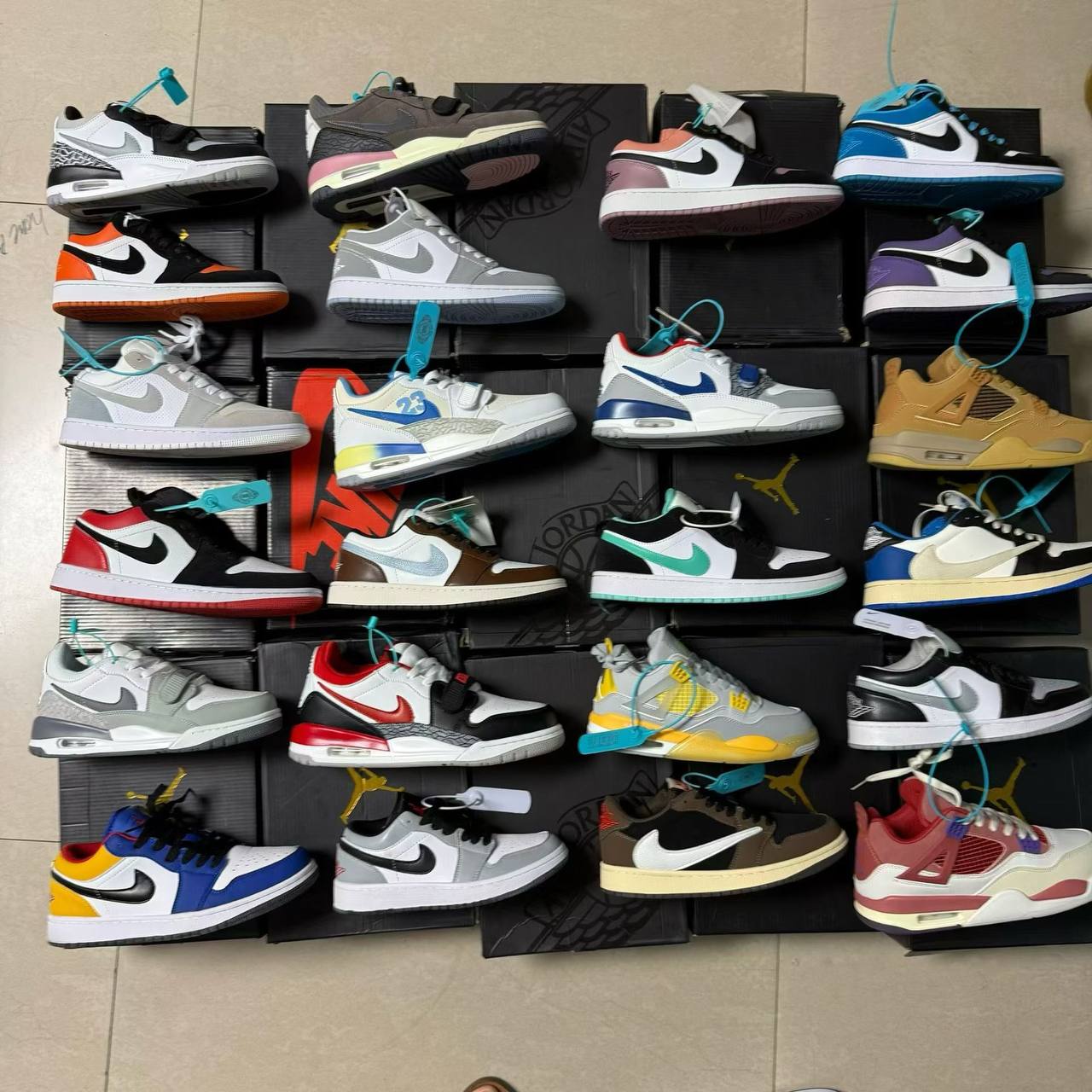 Nike Single Sneaker