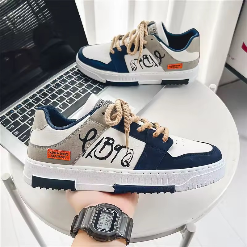 OLA Space Sneaker