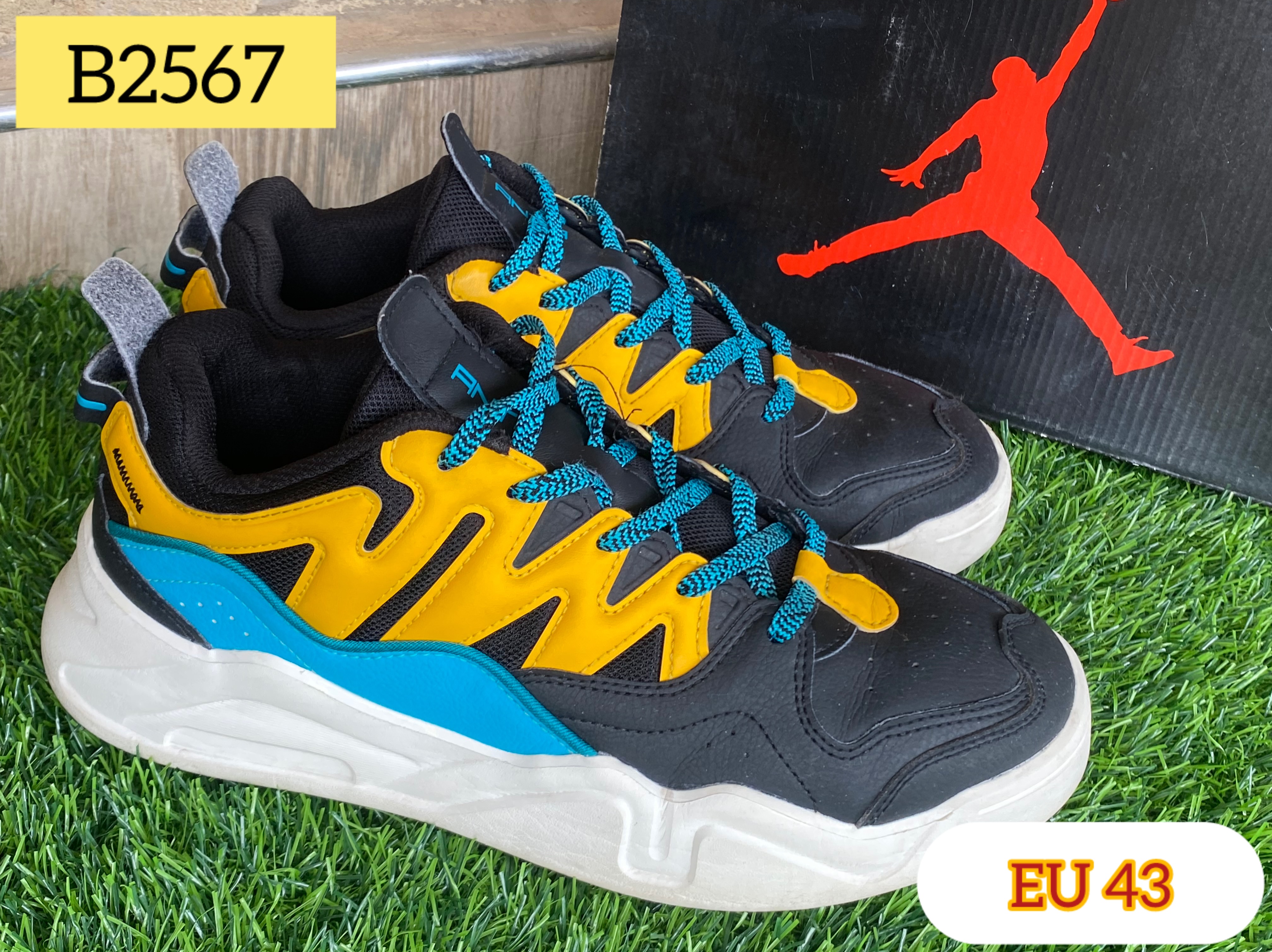 Men Sneakers