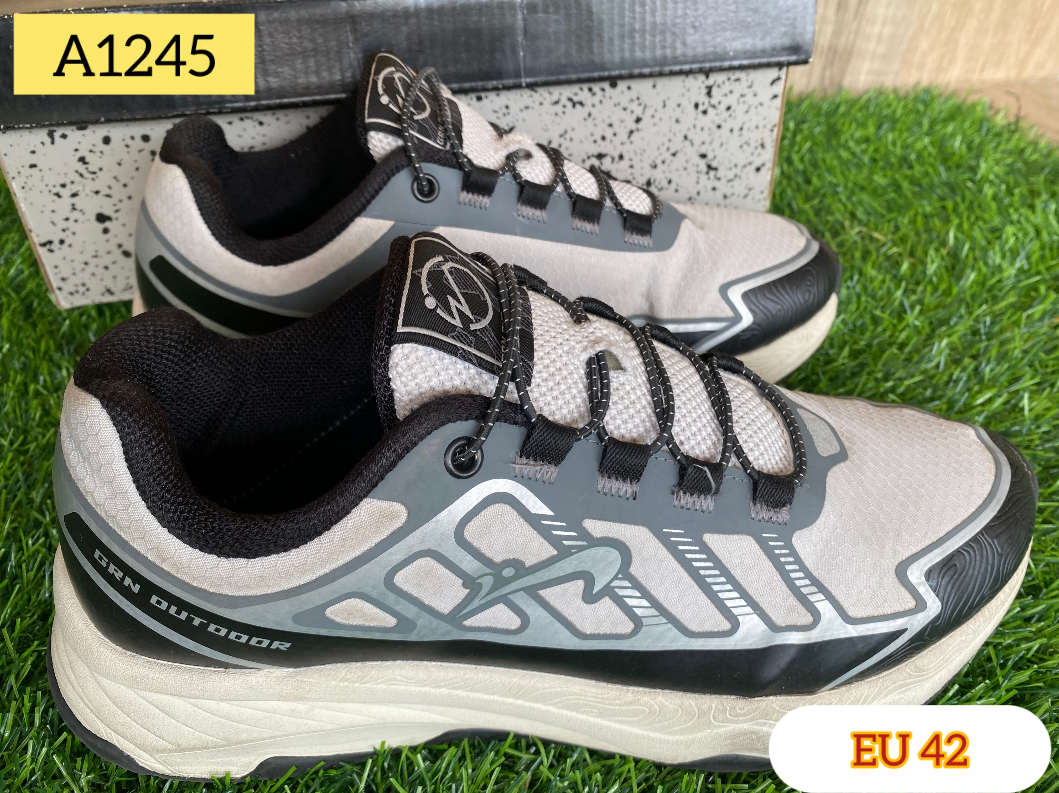 Men Sneakers