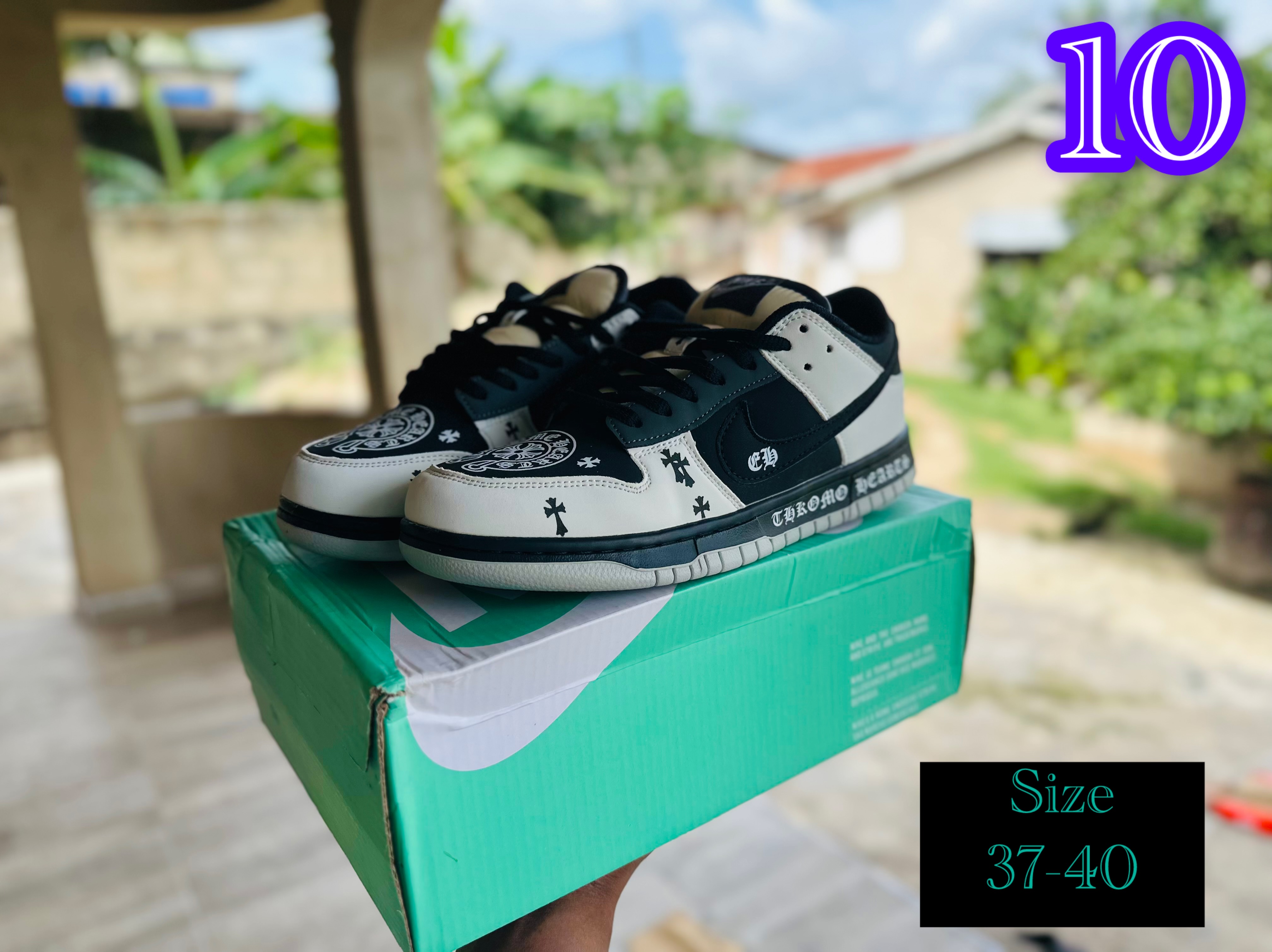 Nike Sneakers
