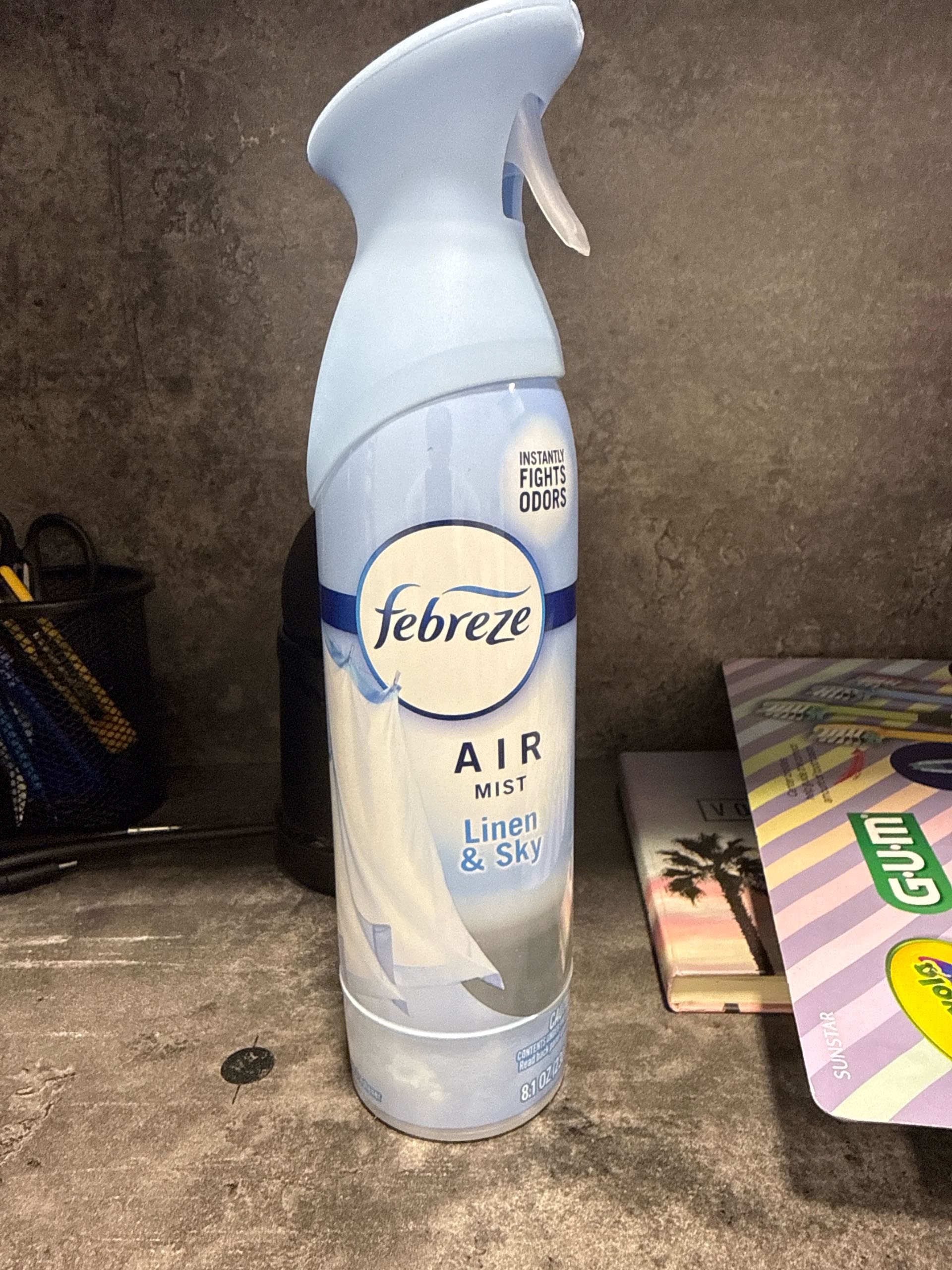 Febreze освежитель Linen & Sky 230г