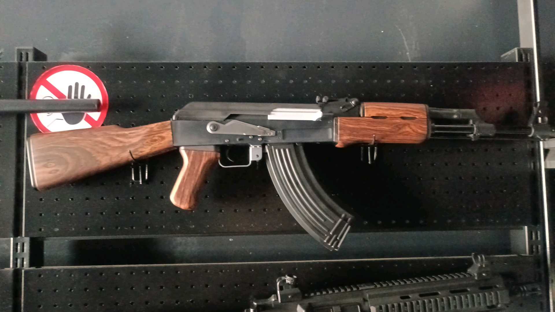 Ak47 atdacha beradigani 2qavat temir stvolligi - airsoft | SPORTGUN.UZ