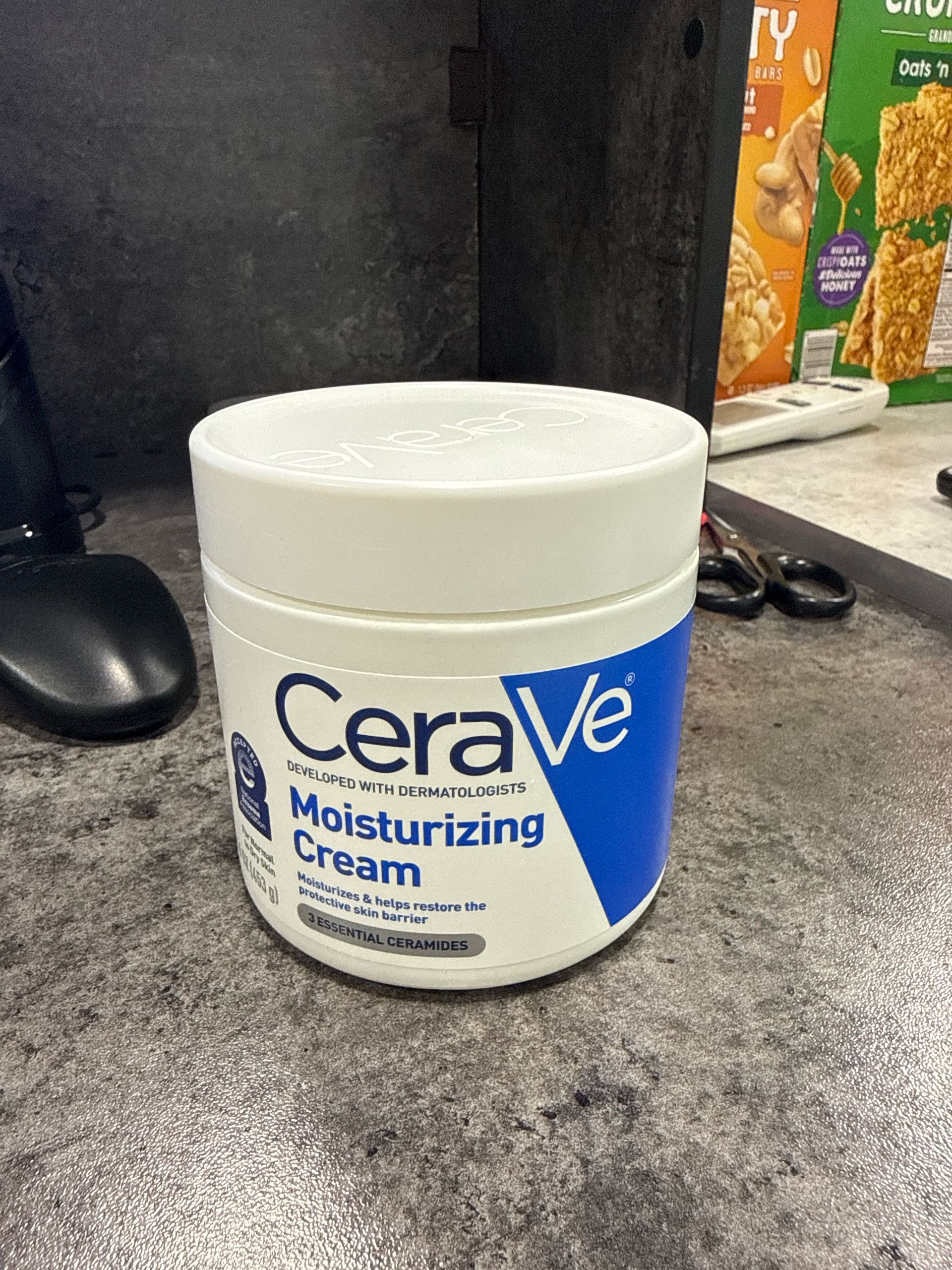 Cerave увлажняющий крем  Moisturizing 453гр