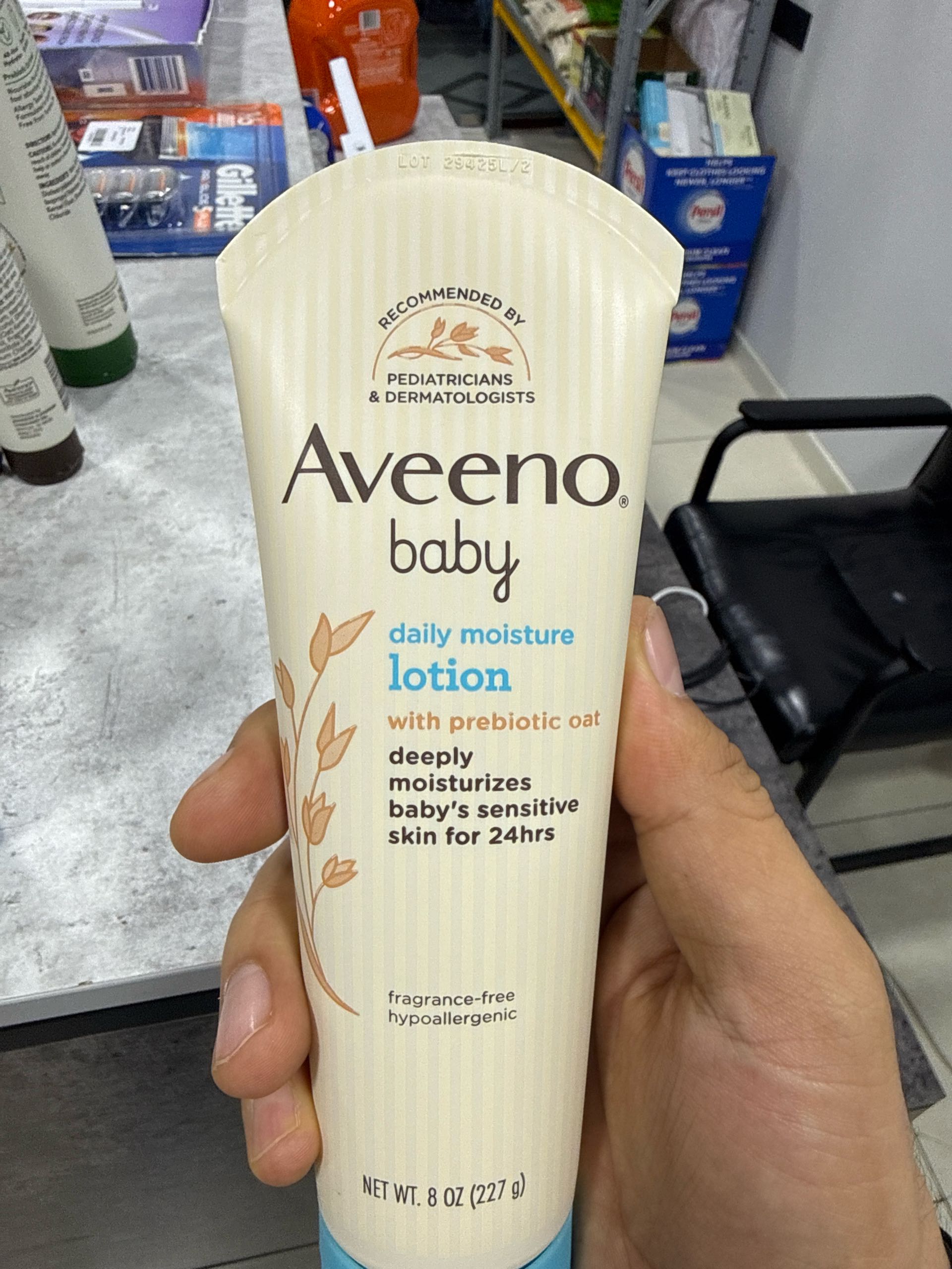 Aveeno лосьон Baby Daily Mousture