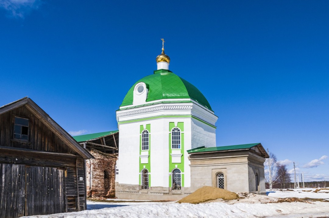 Церковь Троицы Живоначальной Романово