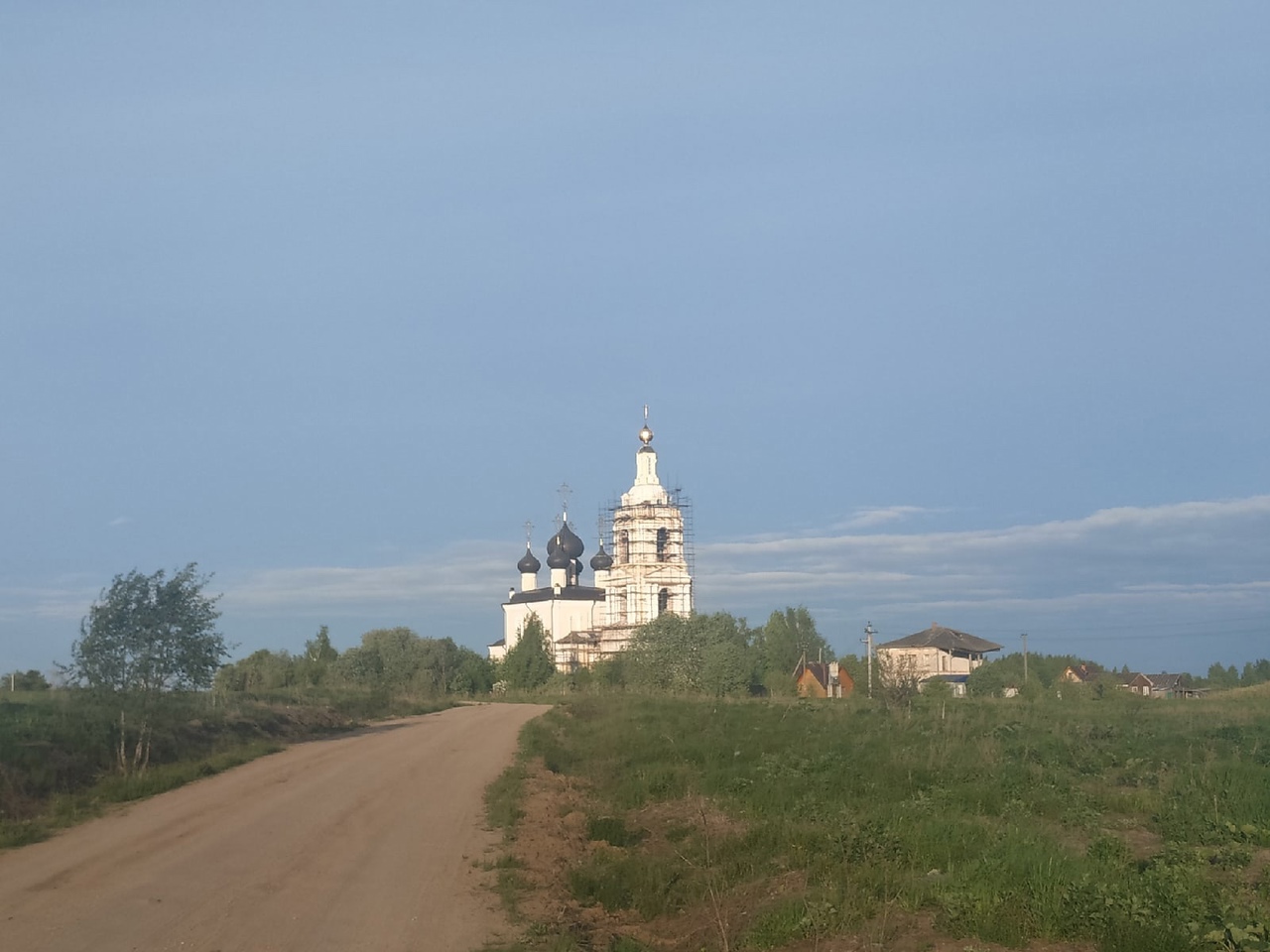 Церкви Василия Великого в Белозерске