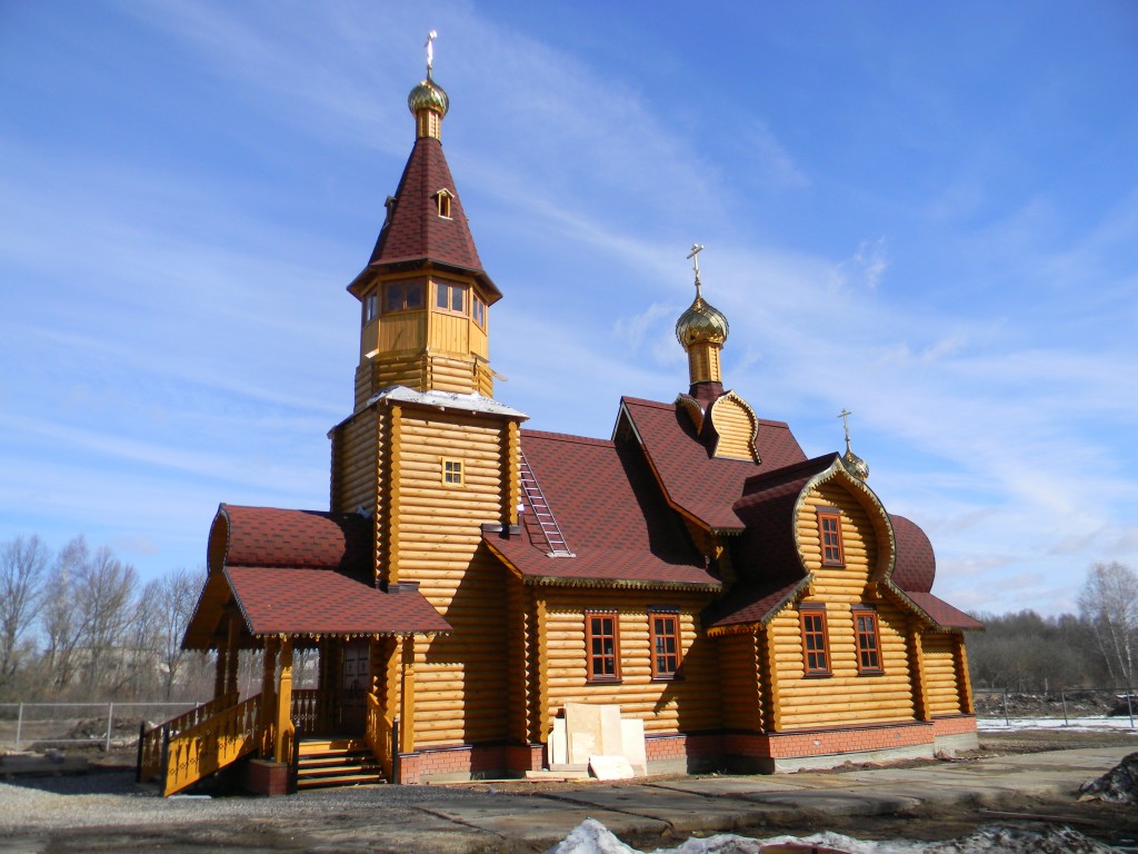 Церковь деревянная православная в Термезе