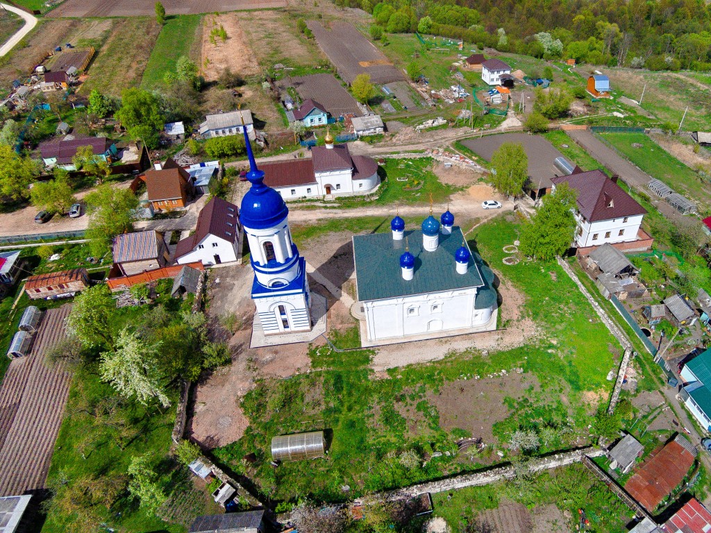 Гремячево нижегородская. Успенский Гремячев монастырь. Калуга Гремячево монастырь. Свято-Успенский Гремячев монастырь Калужская область. Свято-Успенский Гремячев женский монастырь село Гремячево.