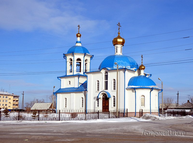 Погода березовка красноярский край на неделю. Церковь в Березовке Красноярский край. Церковь в Березовке Красноярский край улица Центральная. Храм введения во храм Пресвятой Богородицы Березовка.