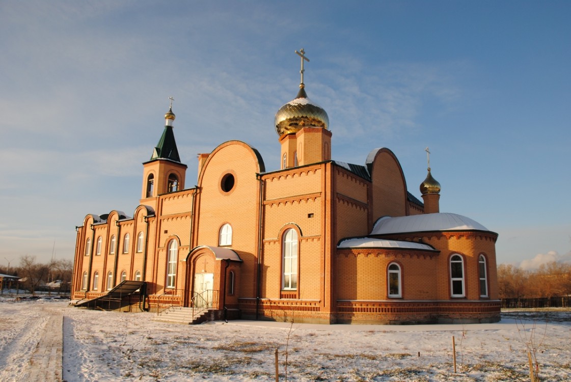 Храмы красноярского края. Петропавловский храм Шушенское. Шушенский храм Петра и Павла. Петропавловский храм села Шушенское. Петропавловская Церковь село Шушенское.