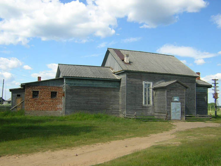 Деревня содержание. Лукинская (озера). Церковь Успения. Лукинская Подпорожский район. Деревня Лукинская Подпорожский район Ленинградская область. Успенская Церковь Лукинское.